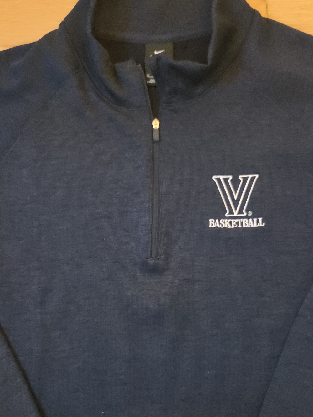 Nike Dri-FIT Villanova Basketball Quarter-Zip Pullover NWOT, XL